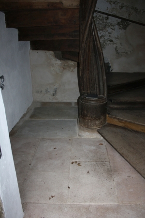 Treppenhaus am Eingang des Haupthauses 2